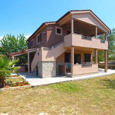 Apartments Milan 1665 Перой Екстериор снимка