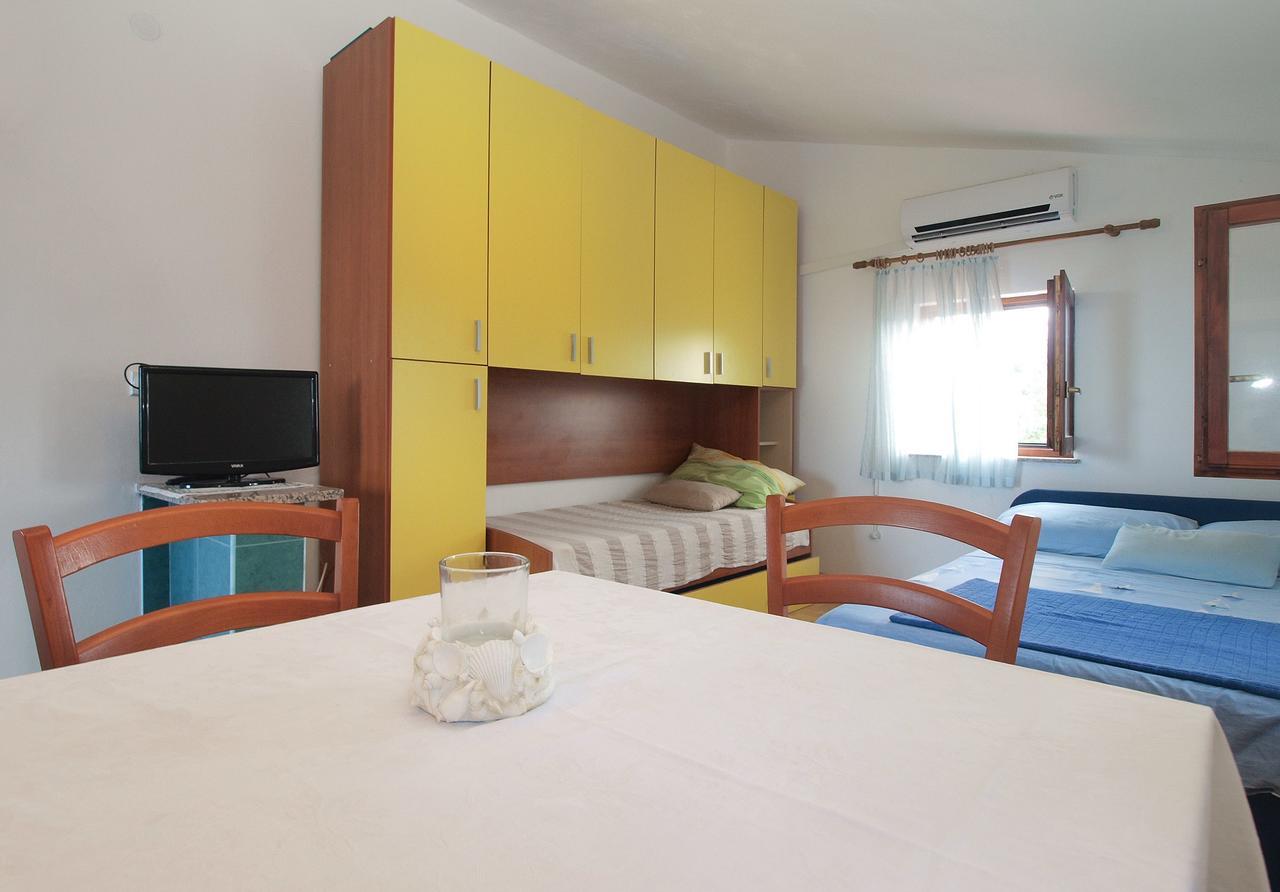 Apartments Milan 1665 Перой Екстериор снимка